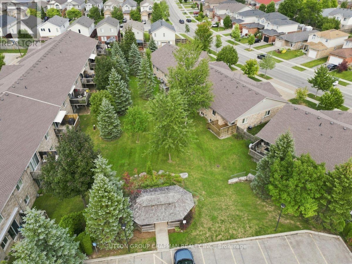 648 THISTLEWOOD DRIVE - 42