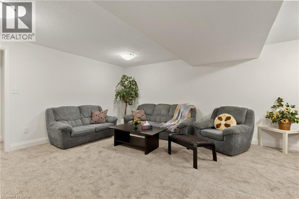 19 MARTIN Street - Image 19