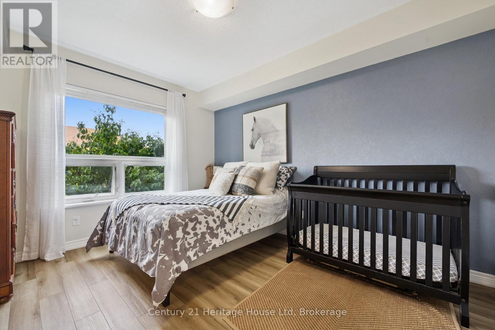#207 901 PAISLEY ROAD - 25