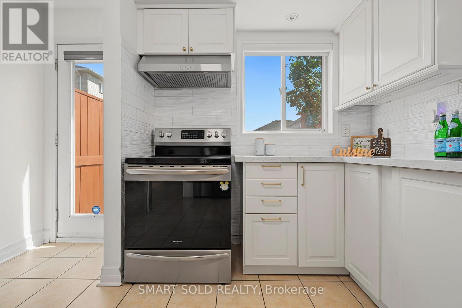 906 DELGADO DRIVE - 21