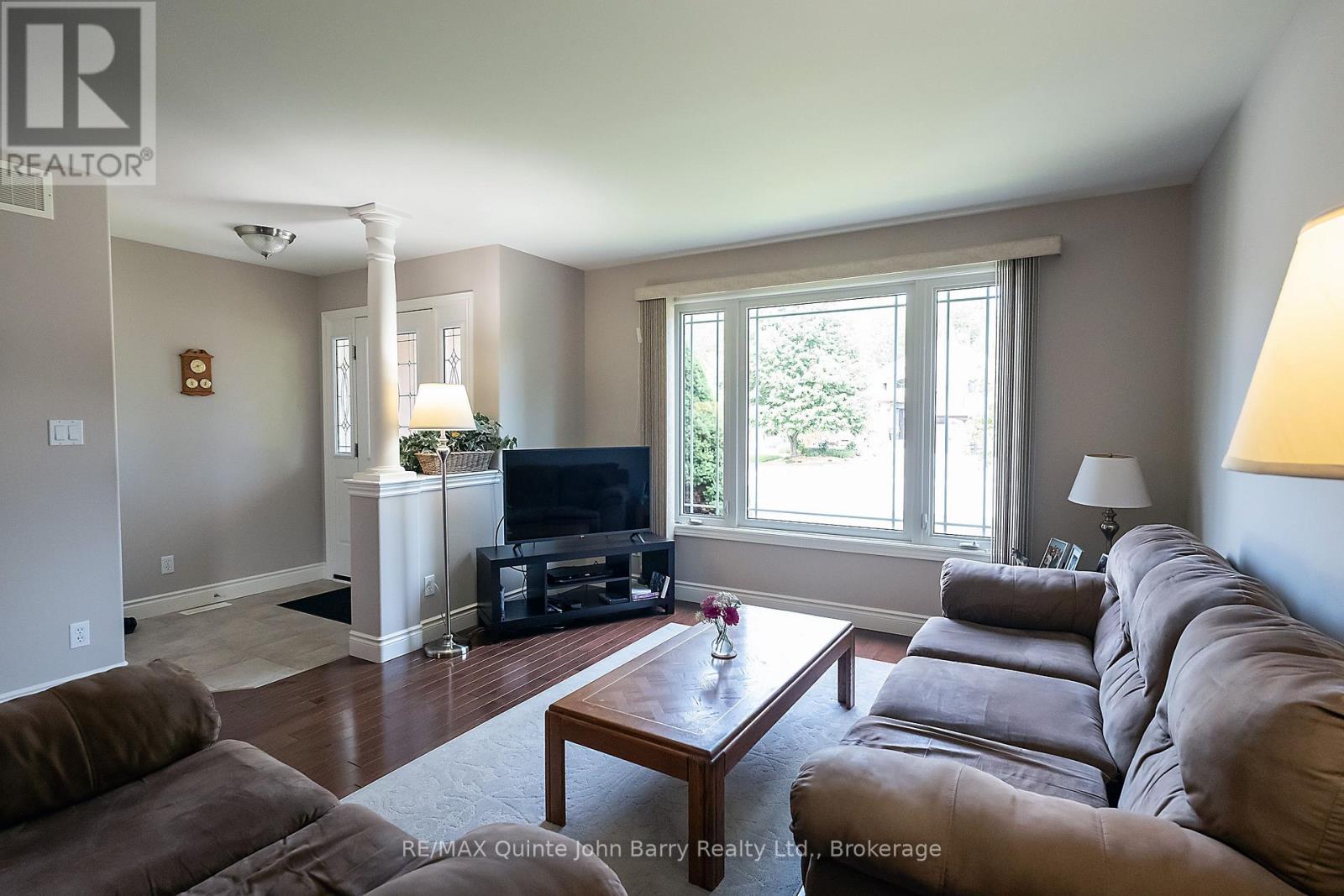 4 ALGONQUIN AVENUE - Image 6