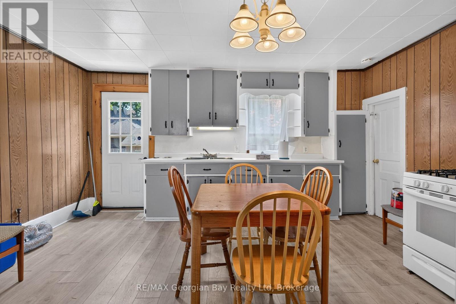 375 HORRELL AVENUE - 10