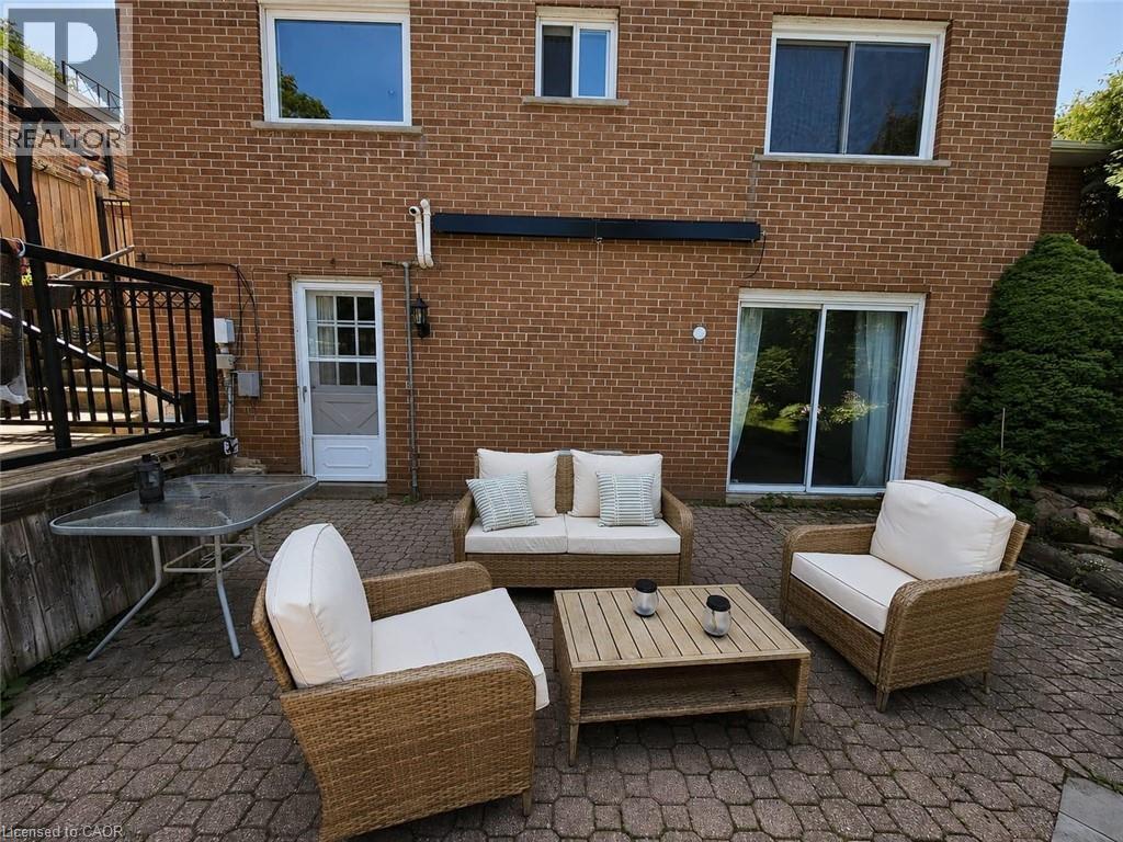Photo of 2351 WOKING Crescent