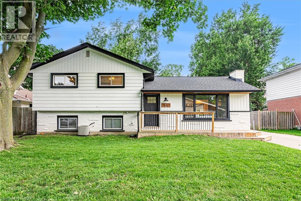 811 HUGHSON Street - 1