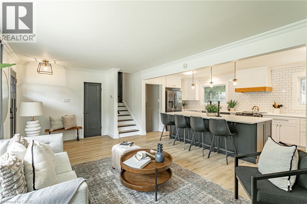 811 HUGHSON Street - Image 8