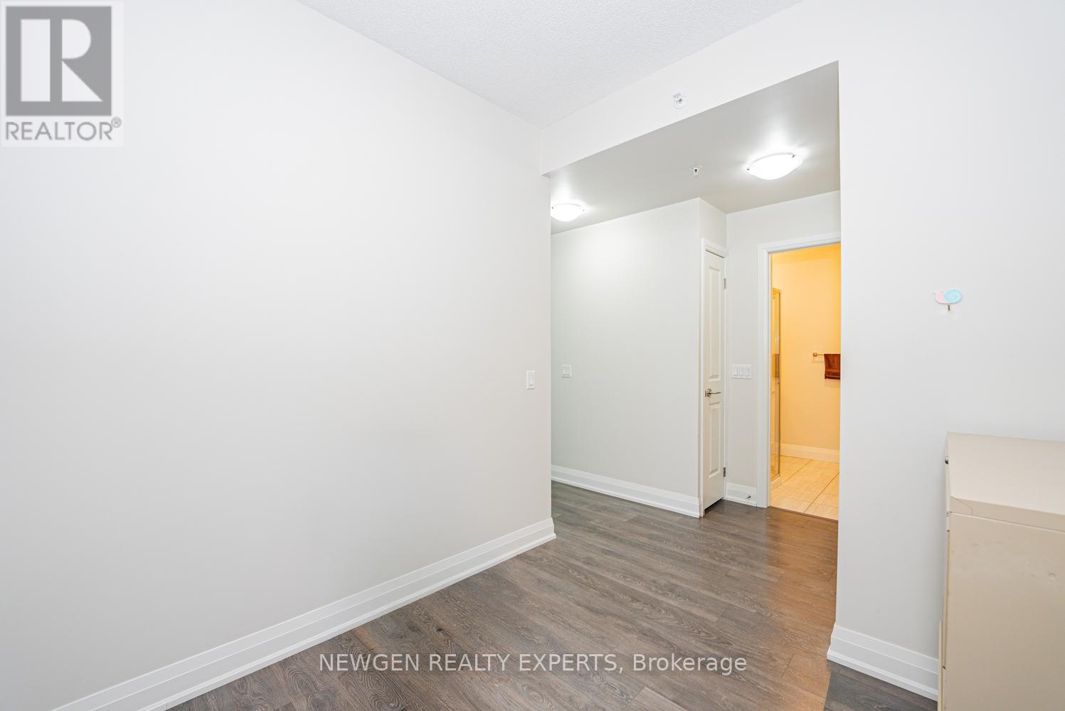 #808 65 YORKLAND BOULEVARD - 10