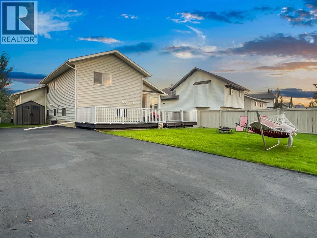 102 Pinnacle Crescent - 29