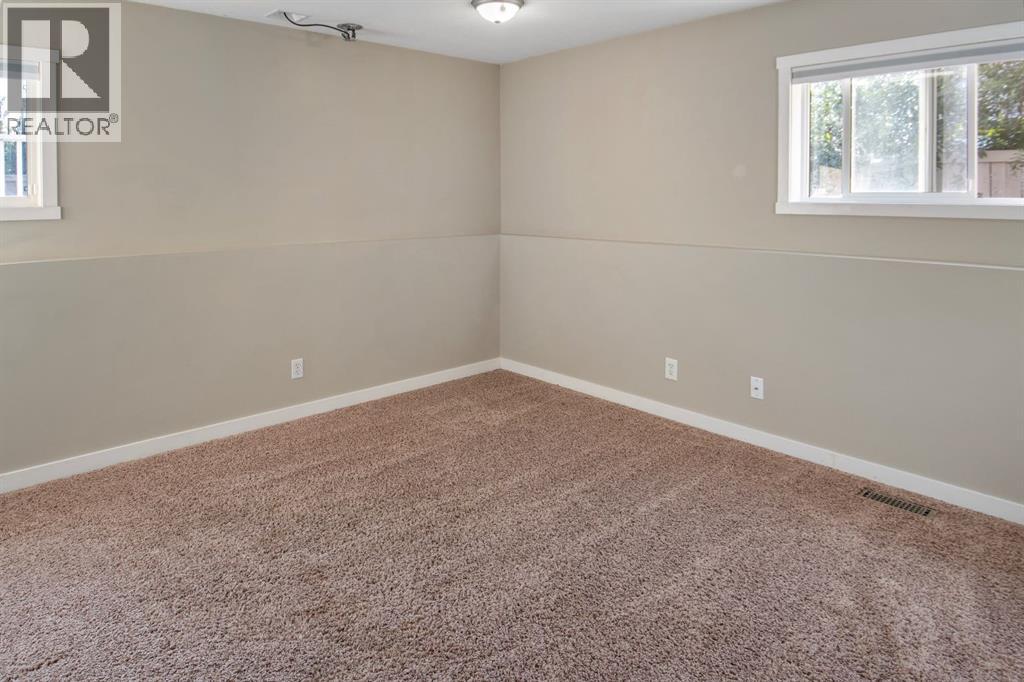 102 Pinnacle Crescent - 22