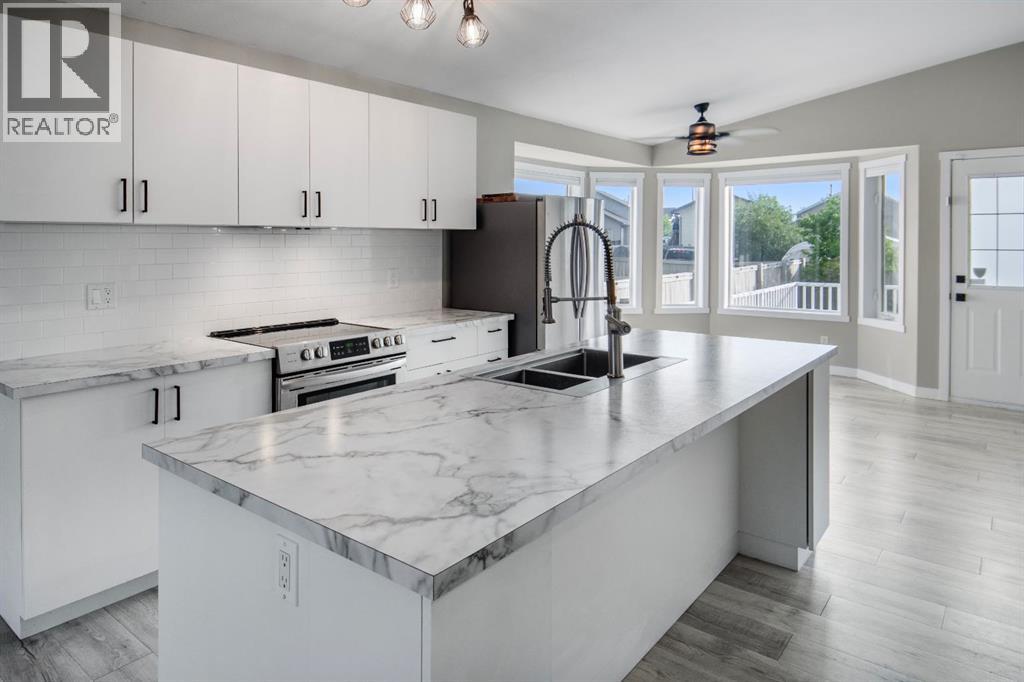 102 Pinnacle Crescent - 9