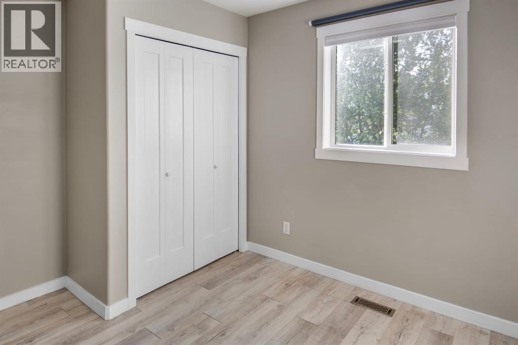 102 Pinnacle Crescent - 18