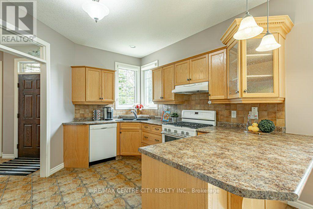 #37 100 SOUTHGATE PARKWAY - Image 13