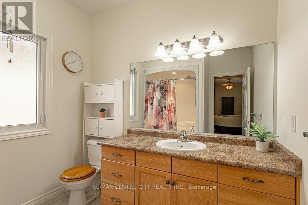 #37 100 SOUTHGATE PARKWAY - Image 21