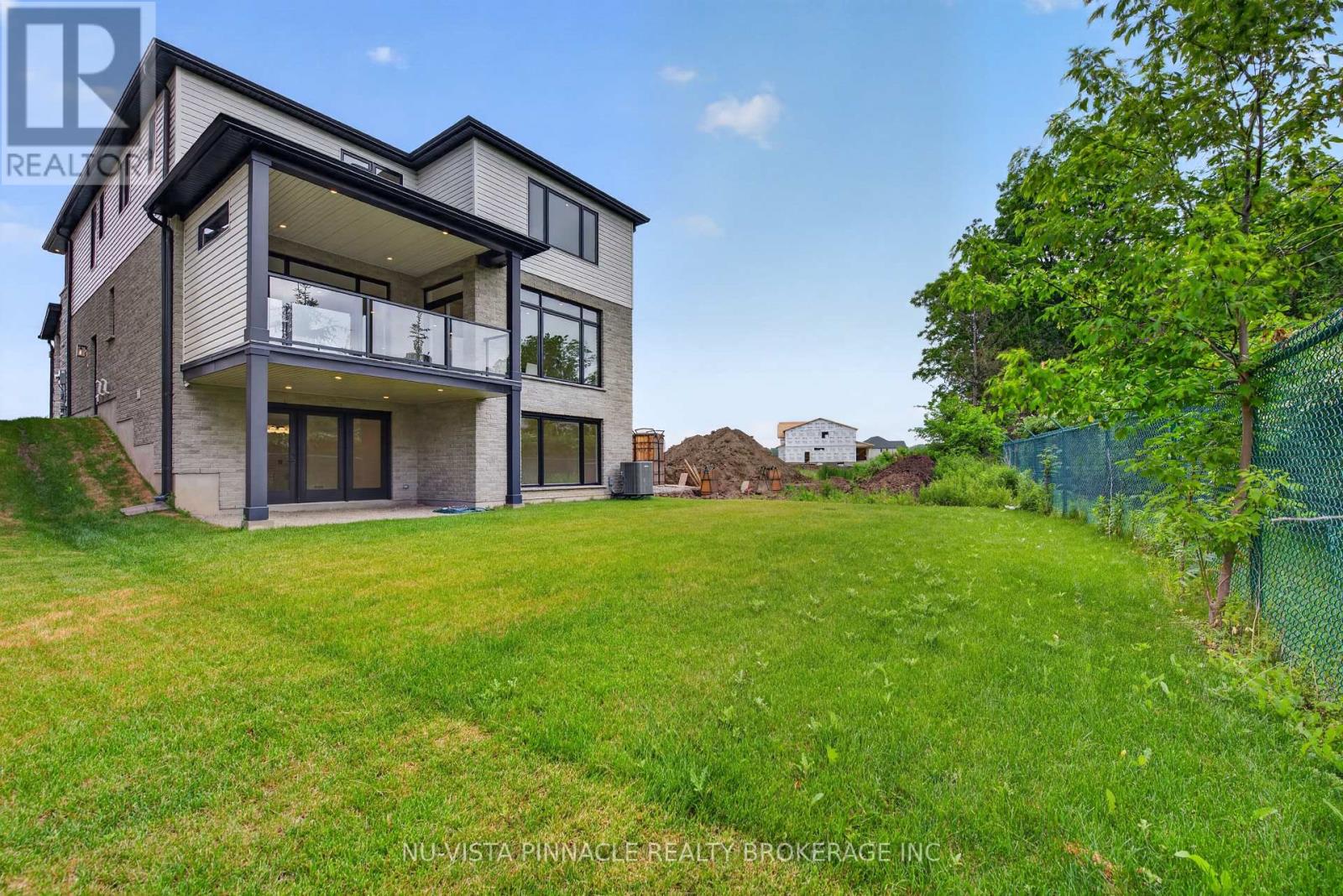 6875 HEATHWOODS AVENUE - Image 46
