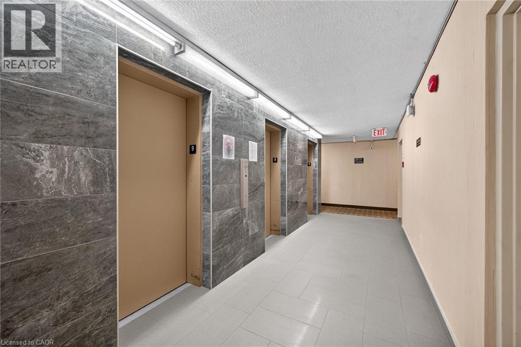 #101 700 DYNES Road - Image 33