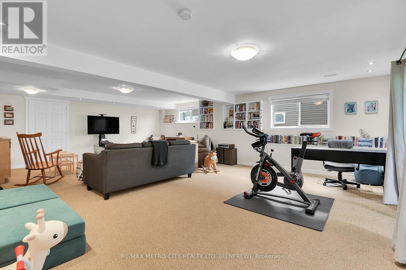 89 OTTERIDGE DRIVE - 27