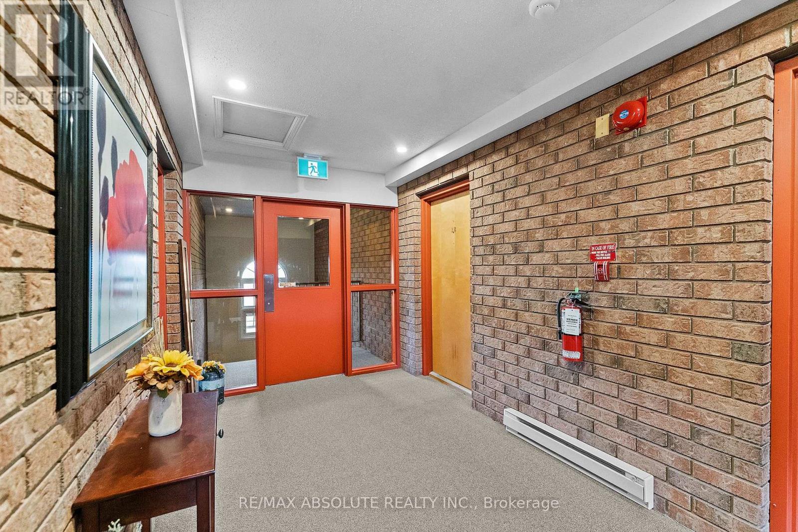 #3B 89 EDEY STREET - 23