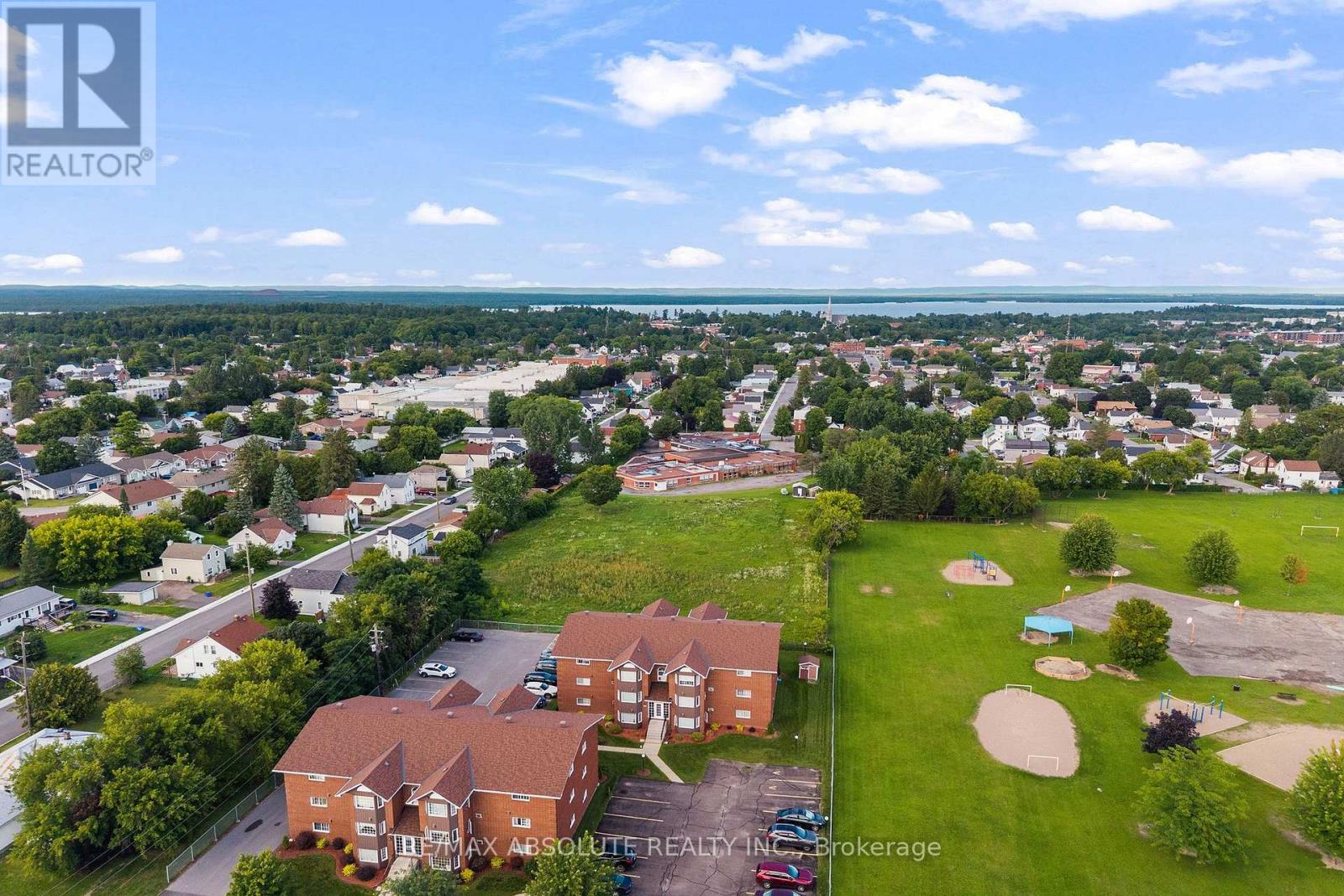 2 Bed, 1 Bath House for Sale in Arnprior – 3B – 89 EDEY STREET, Arnprior – MLS# X13674740 - Image 26
