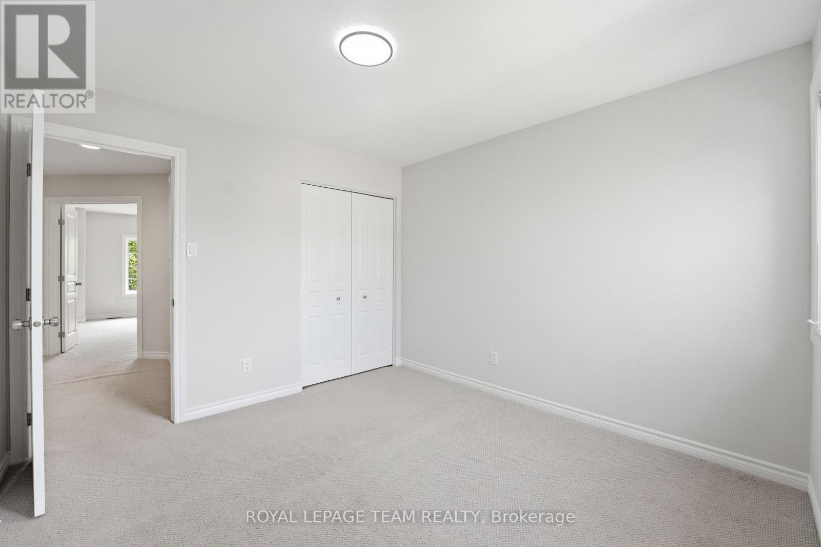 2 Bed, 2 Bath House for Sale in Ottawa – 239 TANDALEE CRESCENT, Ottawa – MLS# X13674808 - Image 25