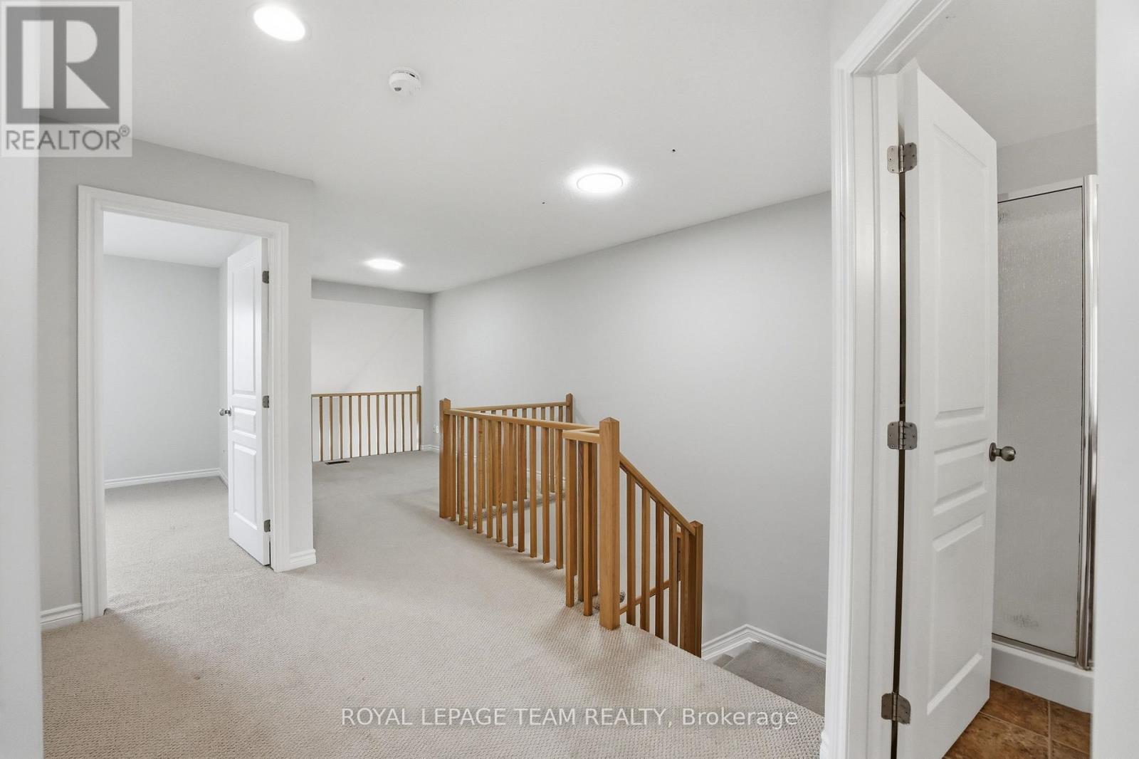 2 Bed, 2 Bath House for Sale in Ottawa – 239 TANDALEE CRESCENT, Ottawa – MLS# X13674808 - Image 27