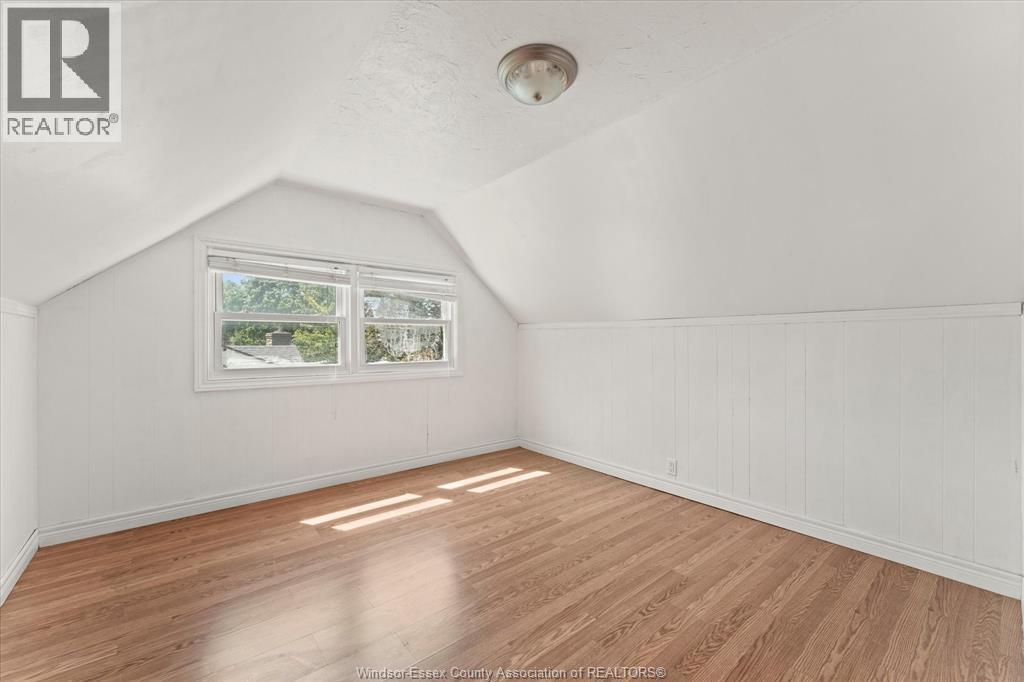 3672 MORRIS DRIVE - 17