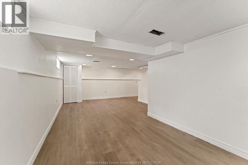 3672 MORRIS DRIVE - Image 21