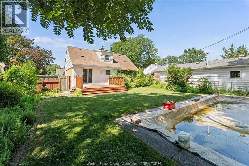 3672 MORRIS DRIVE - 30