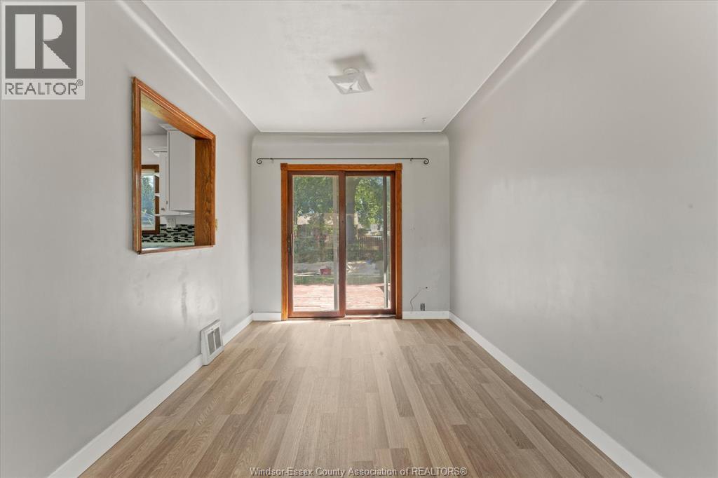 3672 MORRIS DRIVE - 7