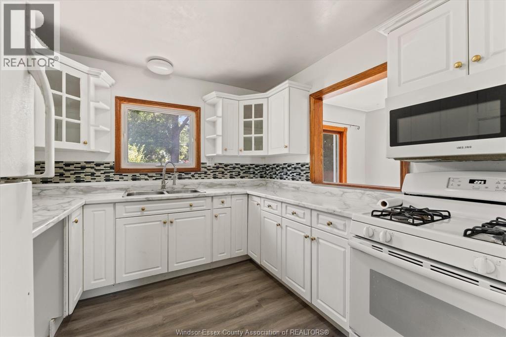 3672 MORRIS DRIVE - Image 9