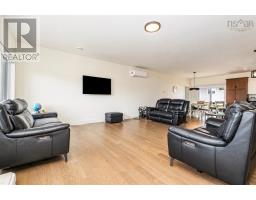 Foyer - 91 Ridgevale Drive, Westmount, NS B1R0C2 Photo 10