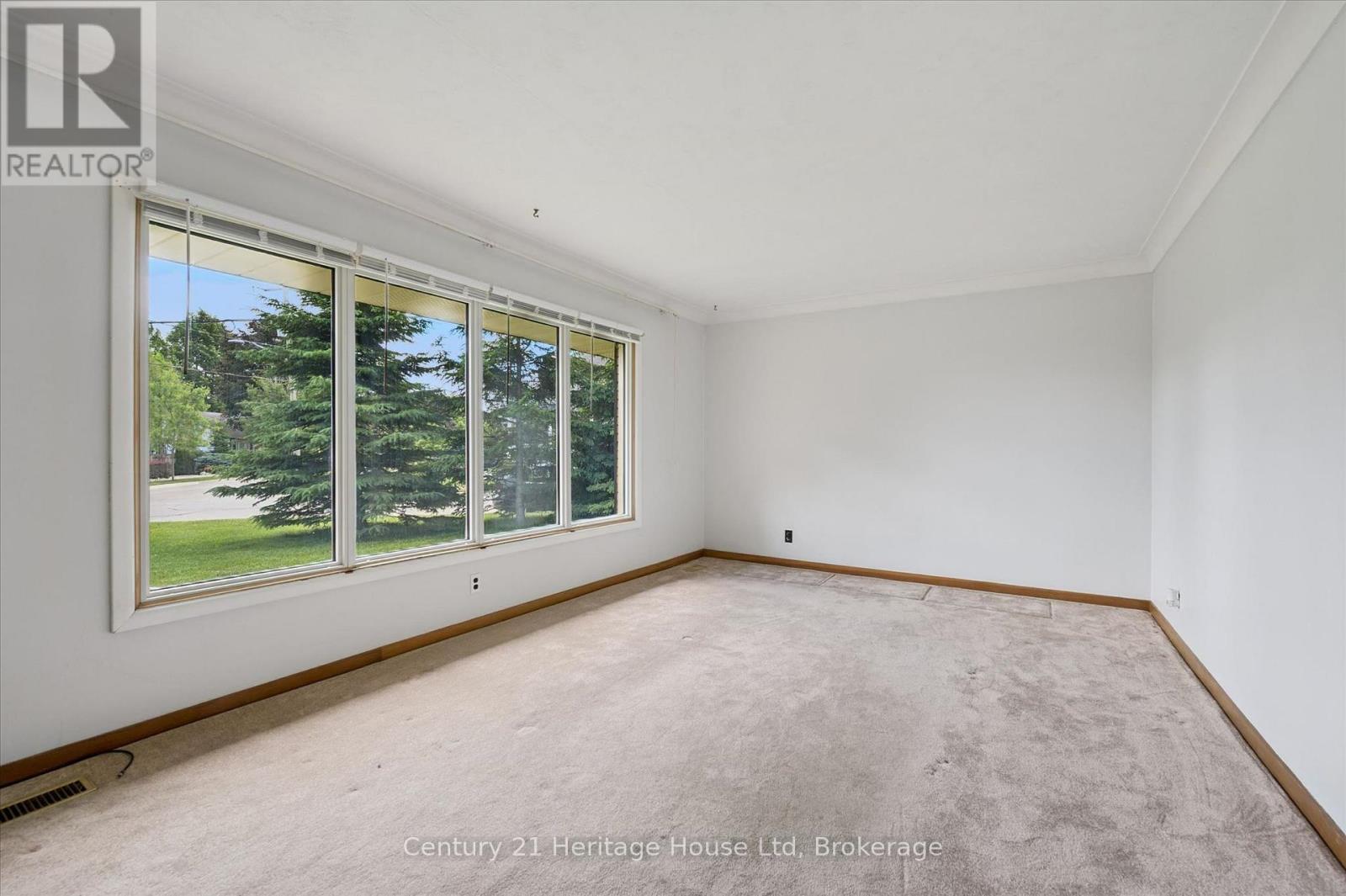 470 CAMERON STREET - 19