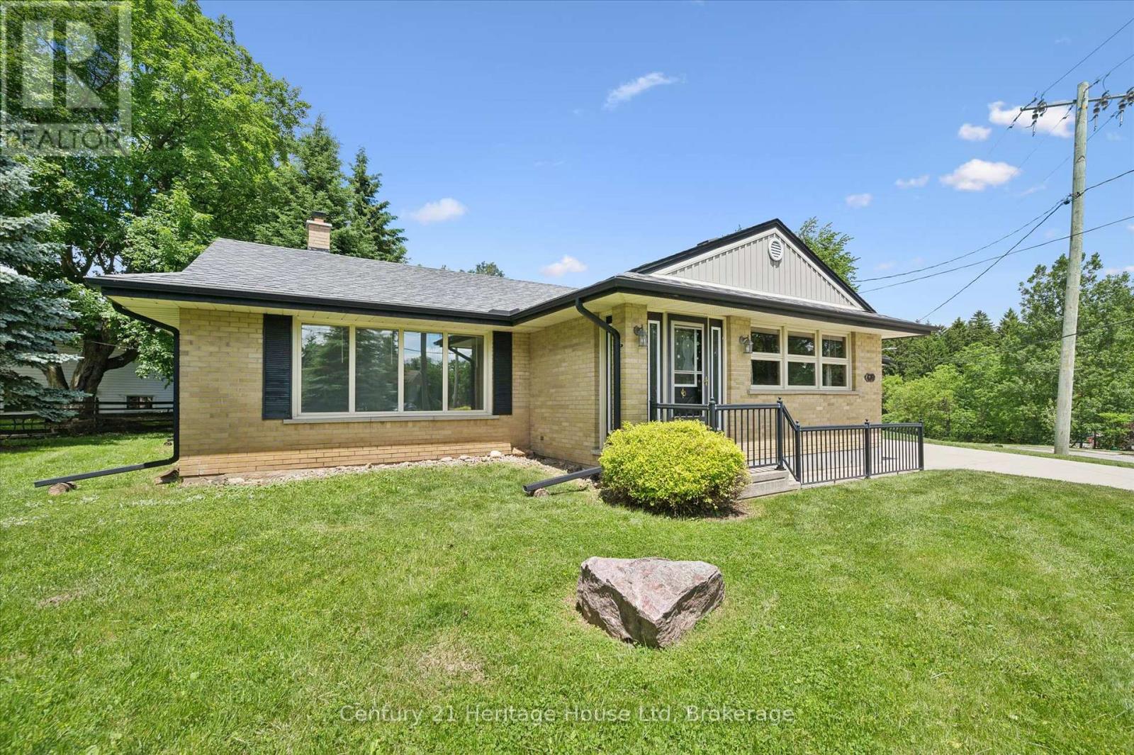 470 CAMERON STREET - 3