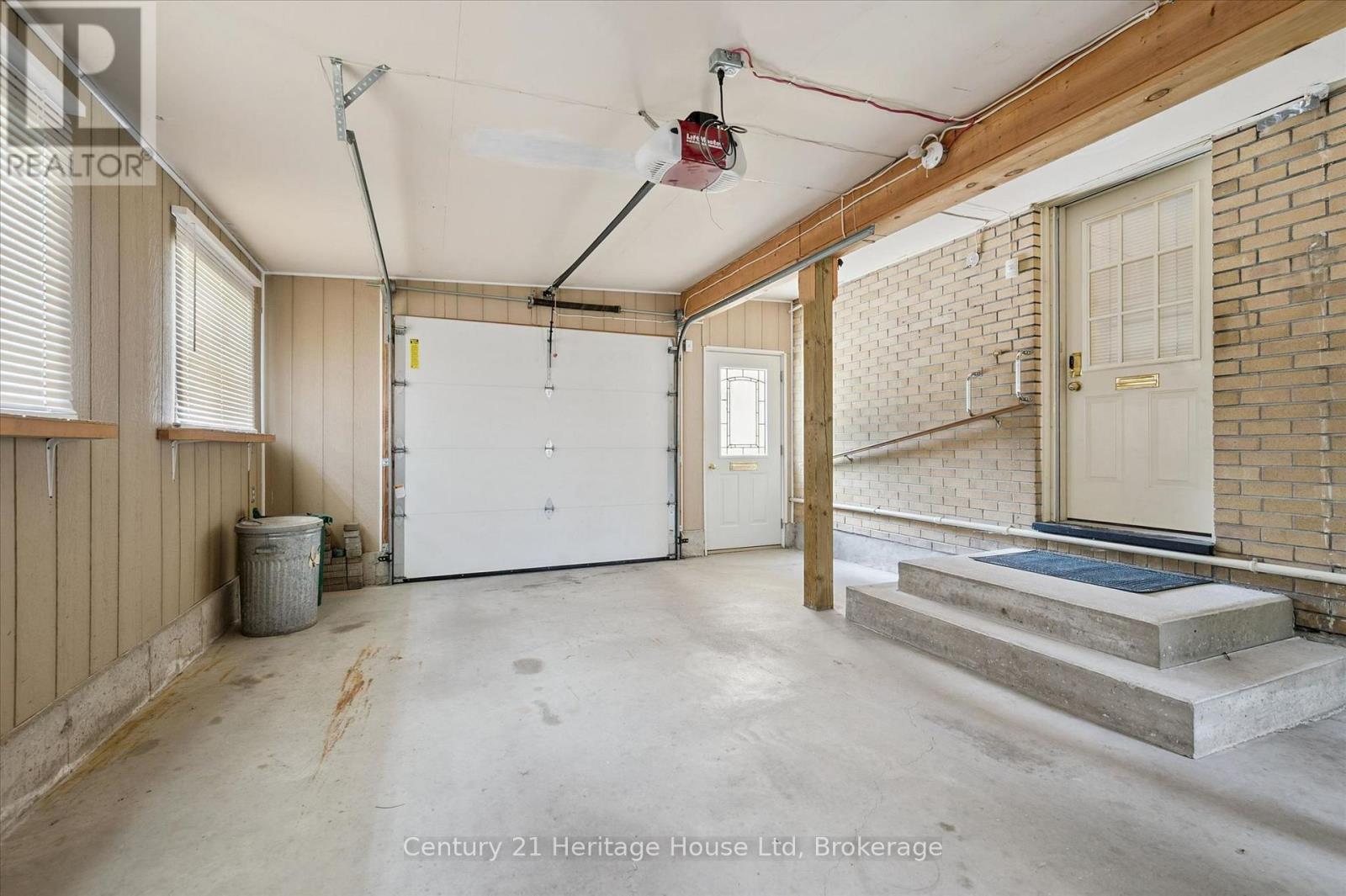 470 CAMERON STREET - 35