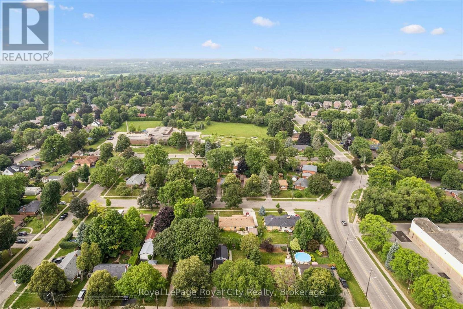 10 SUMAC PLACE - Image 42