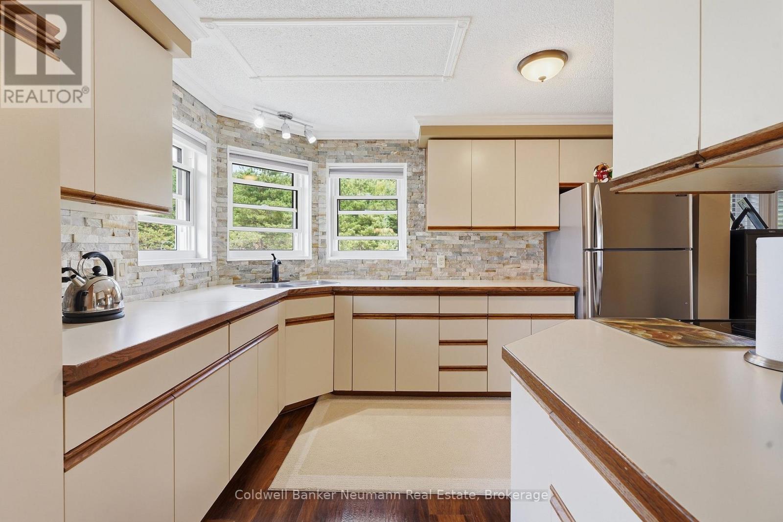 9 BASSWOOD ROAD - 10