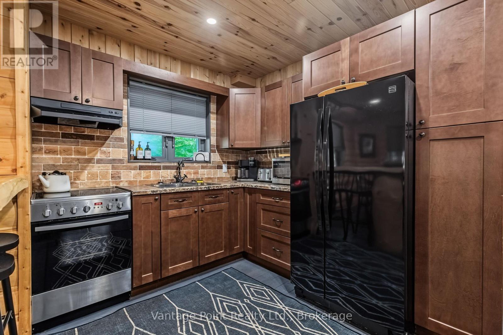 120 BEAU LANE - 24