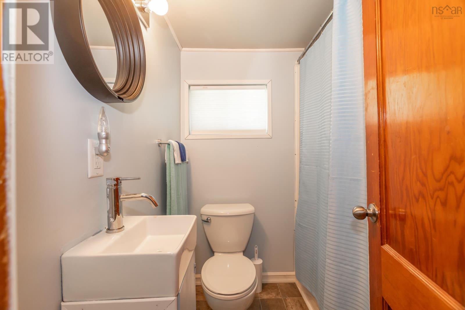 Property 27 of 44 of 1307 Granville Road