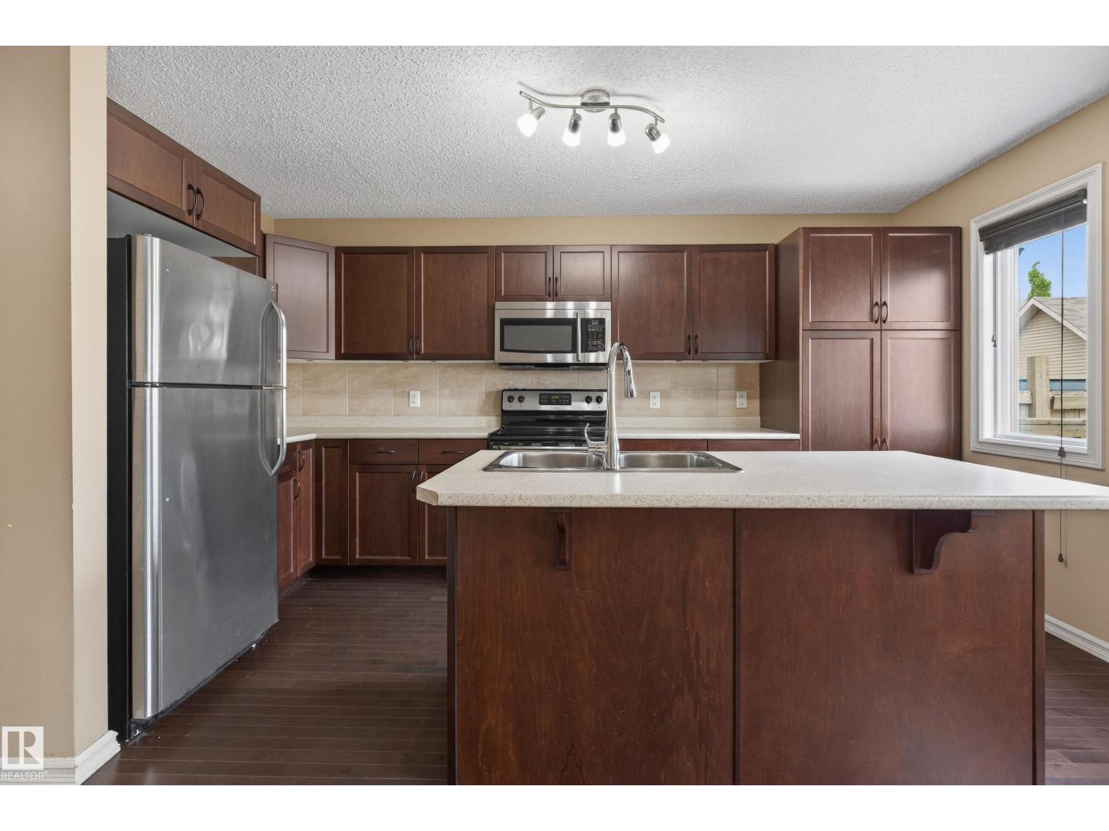 5636 18 AV SW - 12