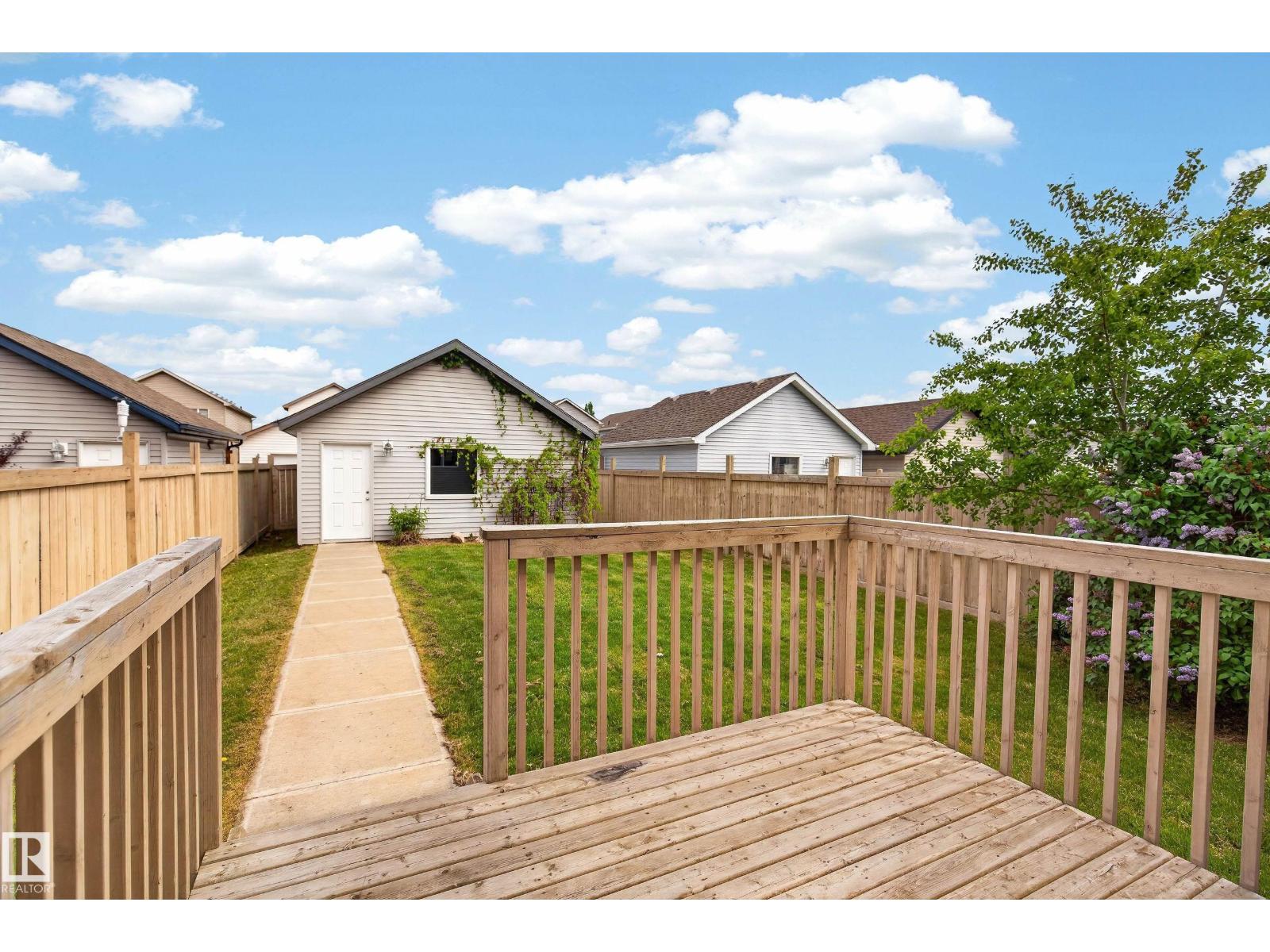 5636 18 AV SW - 39