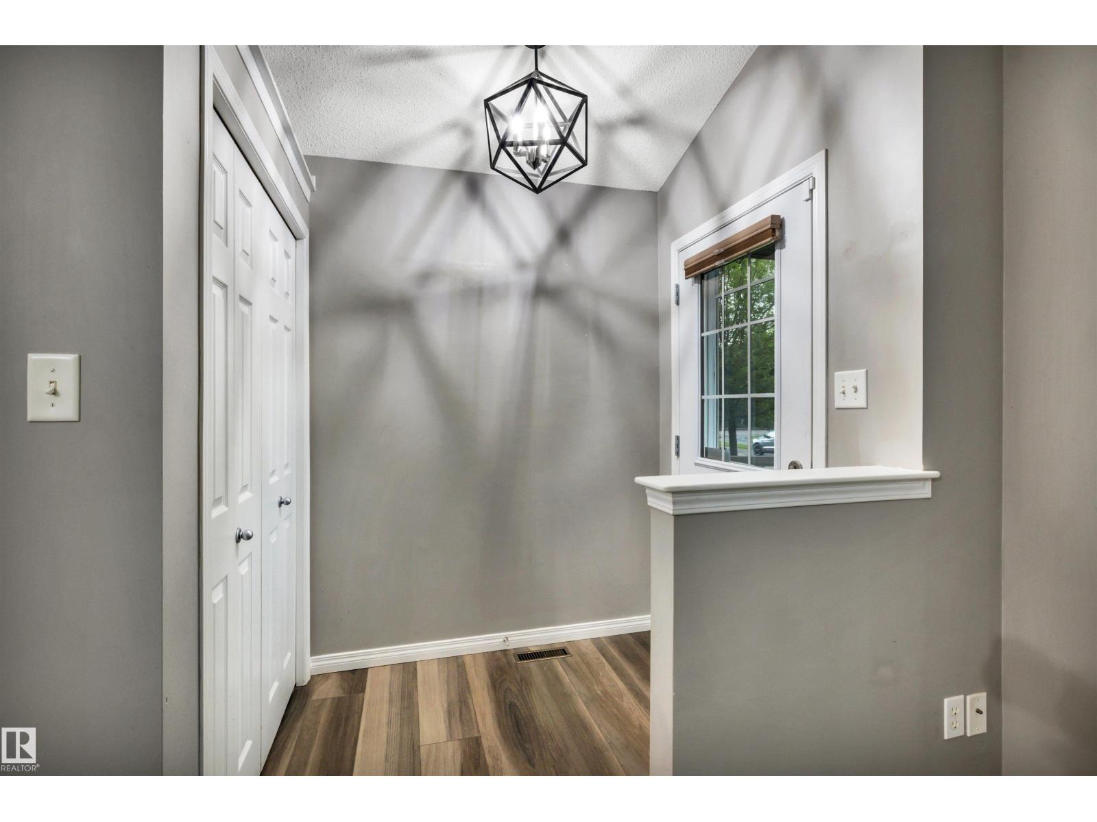 21243 91 Avenue NW - Photo 16