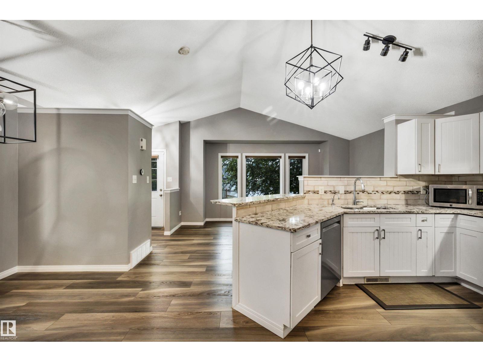21243 91 AV NW - 12