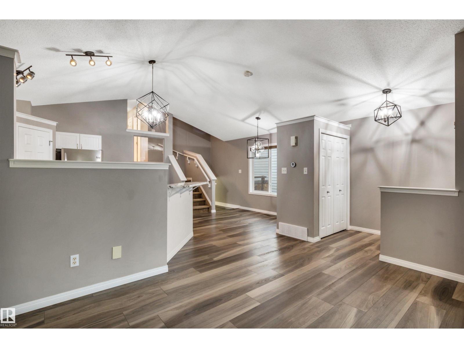 21243 91 Avenue NW - Photo 17