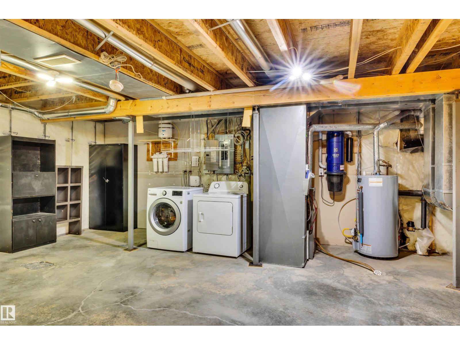 21243 91 AV NW - 32