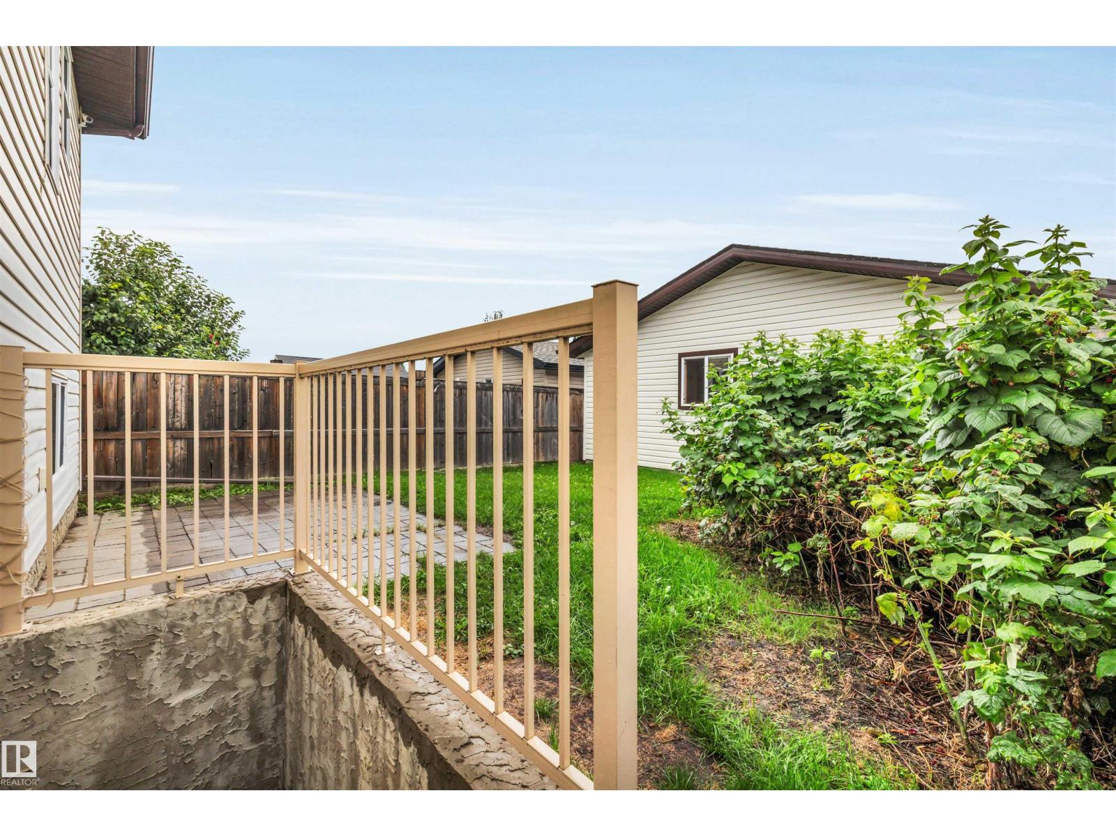 21243 91 AV NW - 34
