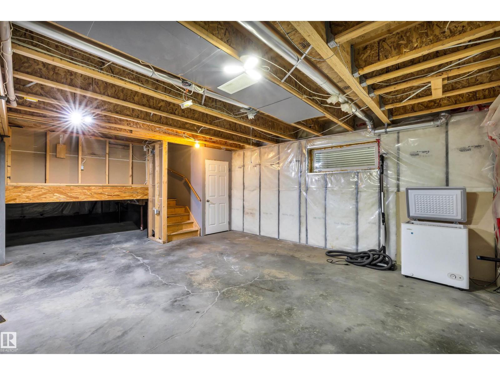 21243 91 Avenue NW - Photo 33