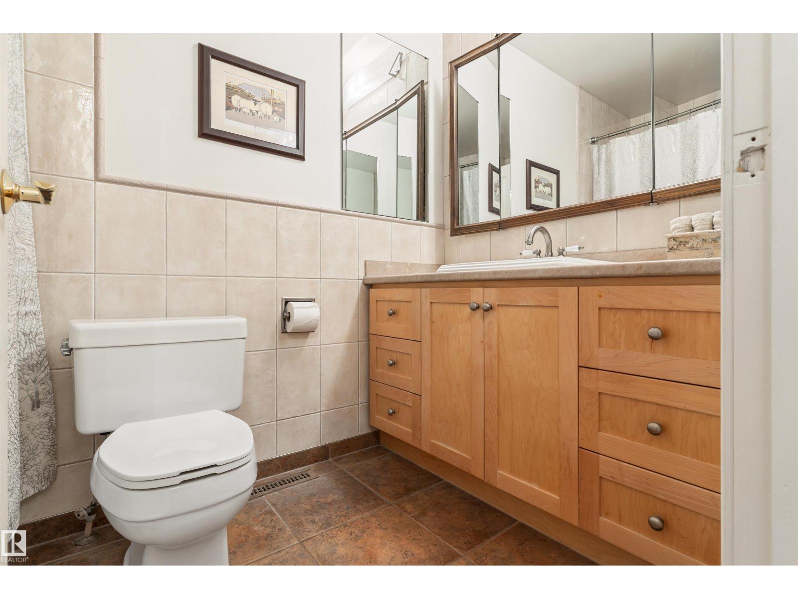7 QUESNELL Crescent NW - Photo 33