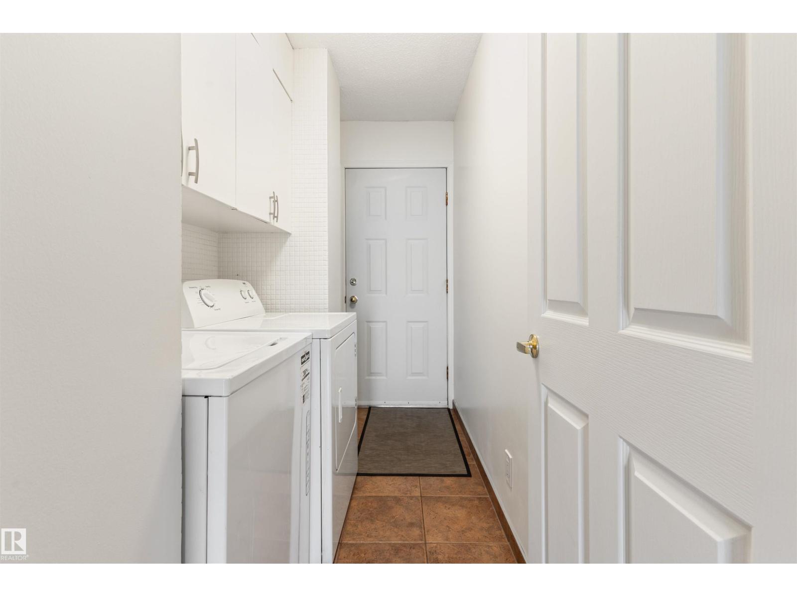 7 QUESNELL Crescent NW - Photo 34