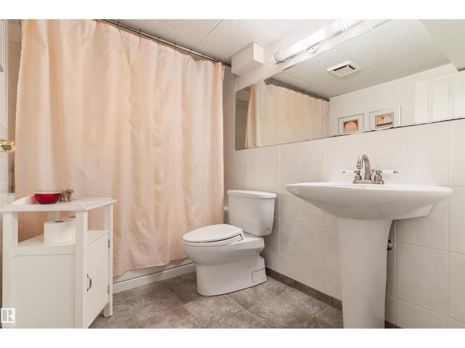 7 QUESNELL Crescent NW - Photo 45
