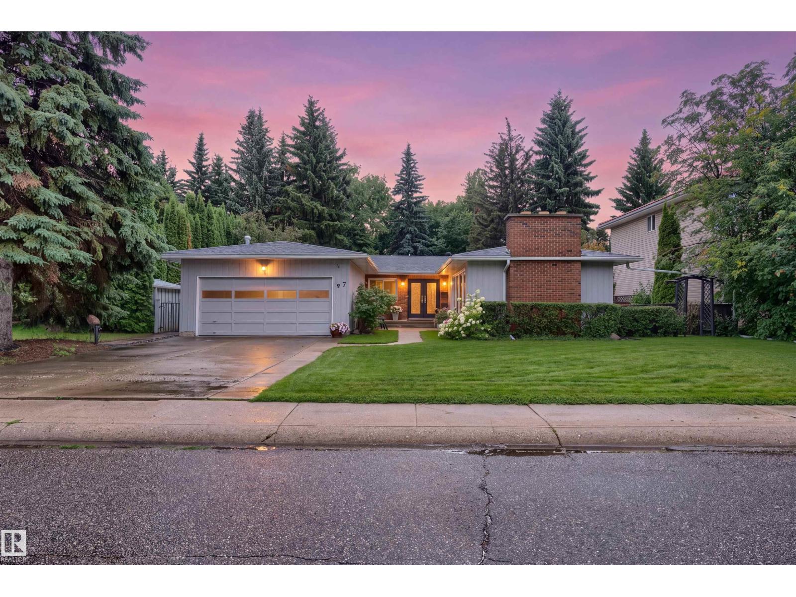 7 QUESNELL CR NW - 61