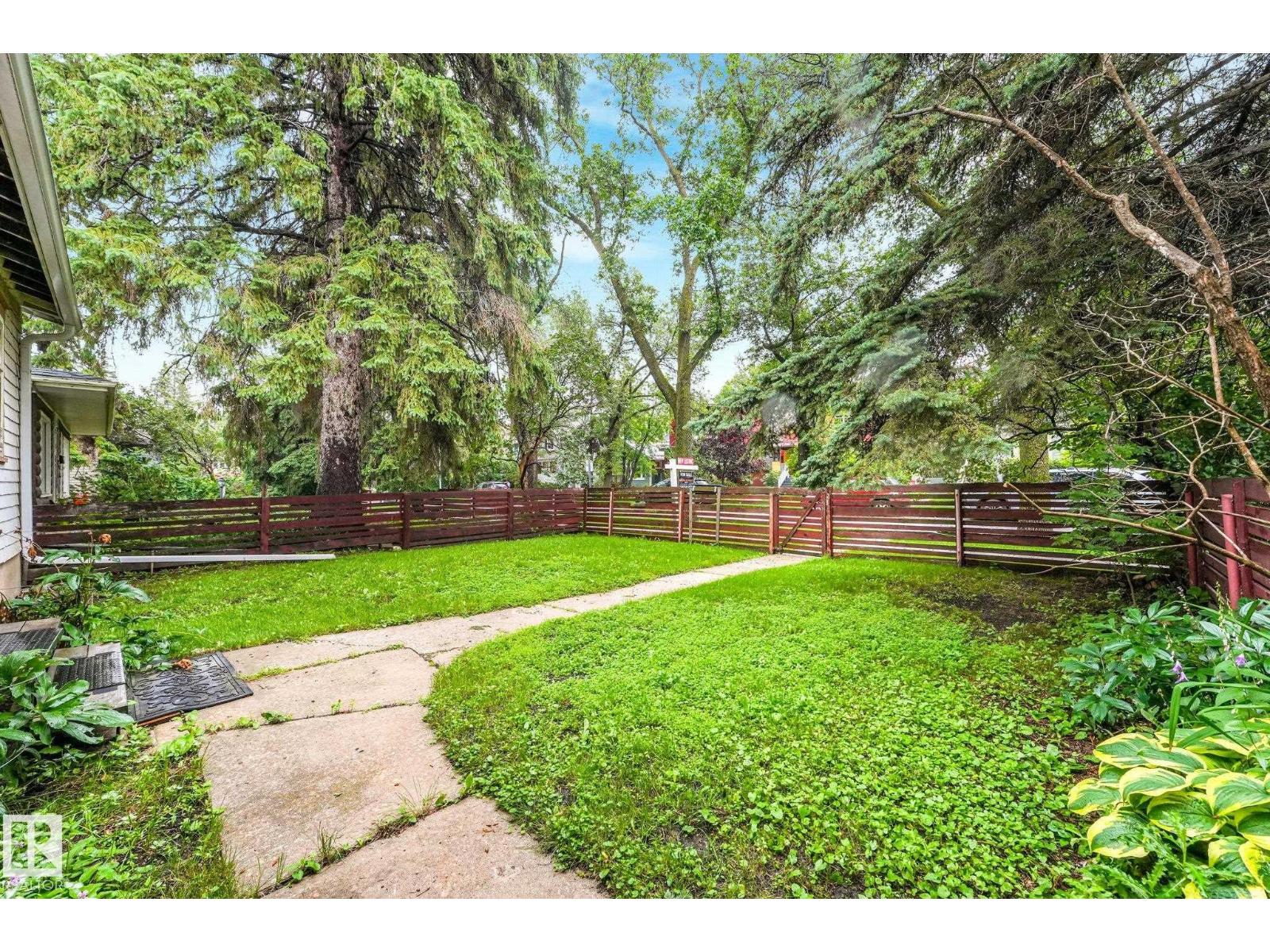 9824 91 Avenue NW - Photo 10