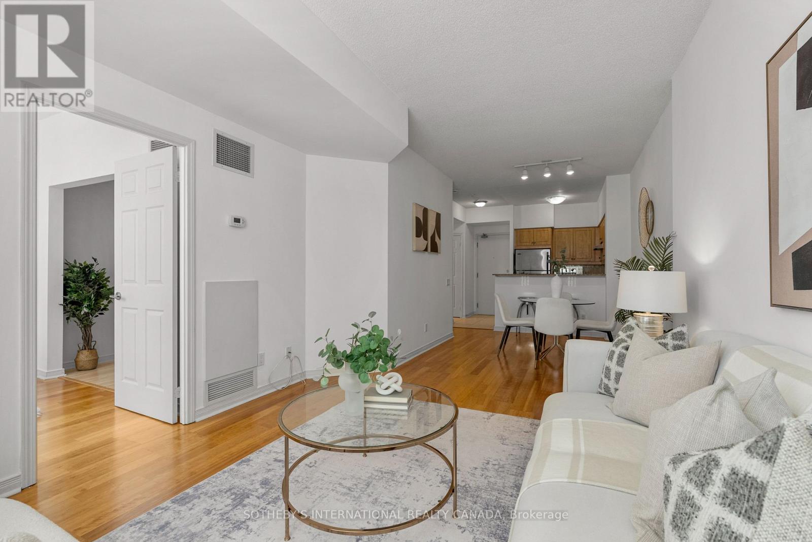 #405 485 ROSEWELL AVENUE - 19